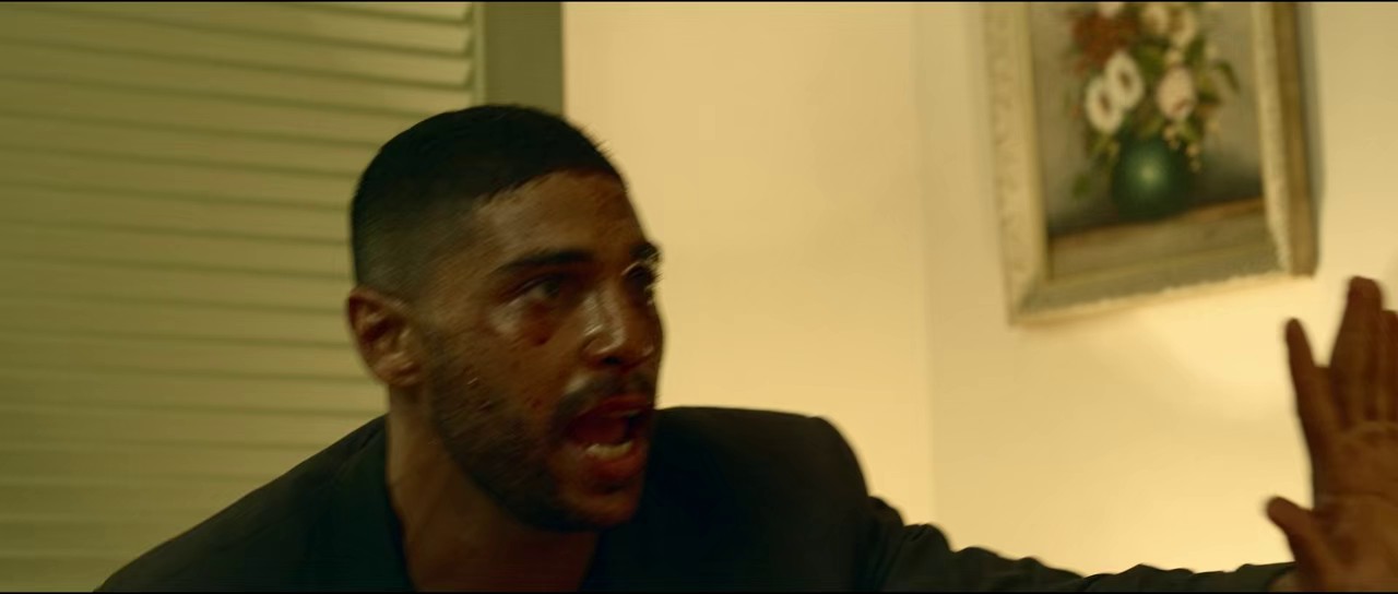 Mayhem! (2023) AMZN WEB-DL Hindi + English 720p HEVC DDP 2.0 ESub.mkv.0004